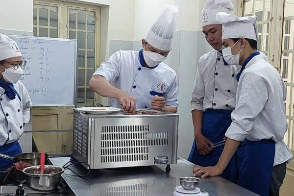 Lựa chọn trường trung cấp đào tạo nghề chất lượng dựa trên yếu tố nào?