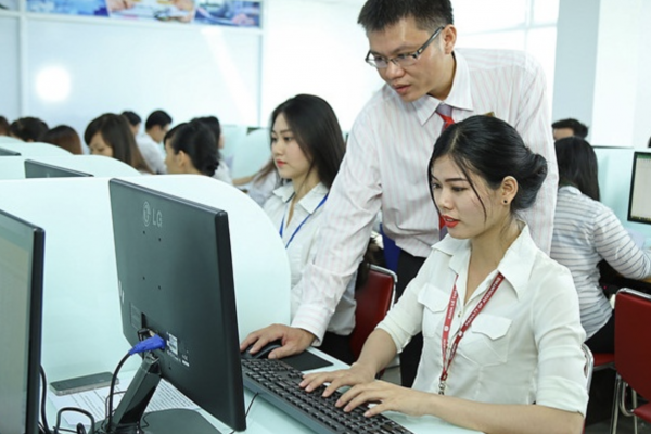 Các khóa học nghề ban đêm tại Trường Trung Cấp Ý Việt 