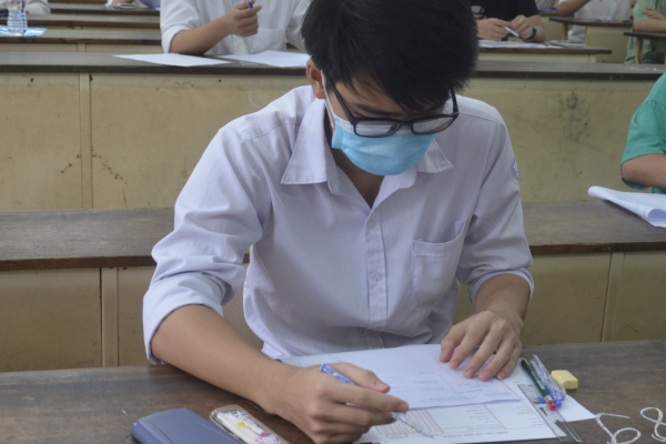 Thi tốt nghiệp THCS lớp 9 2024 -2025 gồm những môn gì? 