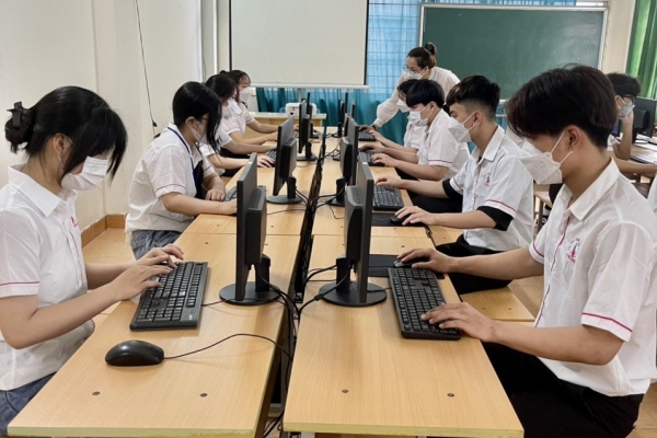 Tại sao bằng trung cấp công nghệ thông tin lại có lợi?