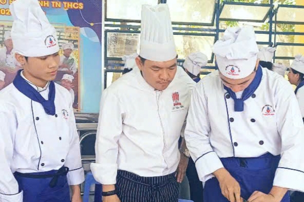Học nghề tại Trường Trung cấp Ý Việt cơ sở Hoà Liên – Học từ chính những điều giản dị nhất