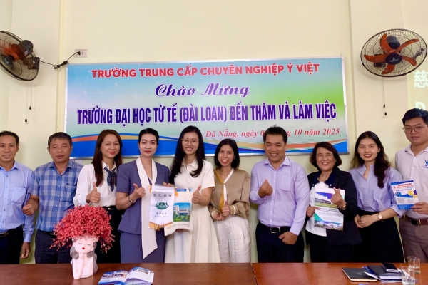 GẶP GỠ VÀ GIAO LƯU CÙNG ĐẠI DIỆN TRƯỜNG ĐẠI HỌC TỪ TẾ (TZU CHI UNIVERSITY – TCU), ĐÀI LOAN