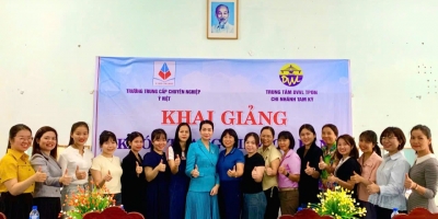 Ý Việt khai giảng khóa học Trang điểm cơ bản miễn phí tại Tam Kỳ Ý Việt khai giảng khóa học Trang điểm cơ bản miễn phí tại Tam Kỳ