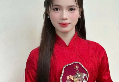 Trải nghiệm học trang điểm tại Đà Nẵng qua buổi thực hành makeup cô dâu tại Ý Việt