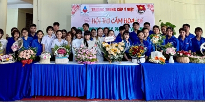 Ý Việt tổ chức Hội thi cắm hoa chào mừng Ngày Phụ nữ Việt Nam 20/10