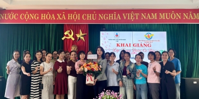 Ý VIỆT KHAI GIẢNG KHÓA HỌC TRANG ĐIỂM CƠ BẢN 07 MIỄN PHÍ TẠI TAM KỲ