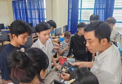 Miễn 100% học phí nghề công nghệ thông tin sau THCS Miễn 100% học phí nghề công nghệ thông tin sau THCS