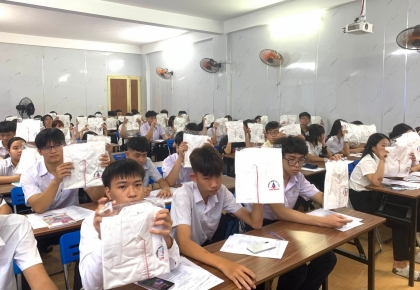 K26 Ý Việt chính thức nhập học: Háo hức, hồi hộp trong ngày đầu tiên tại cơ sở Điện Biên Phủ K26 Ý Việt chính thức nhập học: Háo hức, hồi hộp trong ngày đầu tiên tại cơ sở Điện Biên Phủ