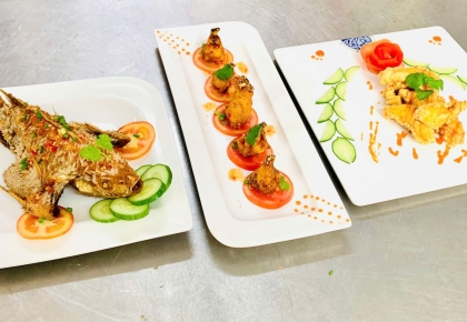 Học bếp thực hành món Việt: Cánh gà mắm tỏi và cá chiên xù Học bếp thực hành món Việt: Cánh gà mắm tỏi và cá chiên xù