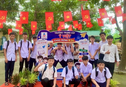 RỘN RÀNG NGÀY TỰU TRƯỜNG K26, KHỞI ĐẦU HÀNH TRÌNH MỚI TẠI Ý VIỆT RỘN RÀNG NGÀY TỰU TRƯỜNG K26, KHỞI ĐẦU HÀNH TRÌNH MỚI TẠI Ý VIỆT