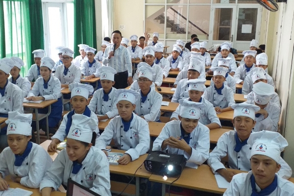 Chưa có bằng cấp đi học trung cấp nghề được không? 