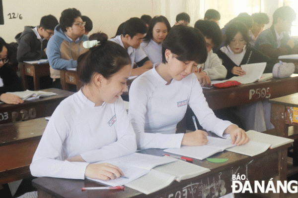 Phấn khởi với phương án thi tốt nghiệp mới